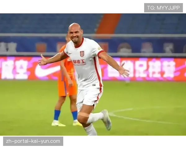 蓉城新援融入分析：茹萨后腰位置解放罗慕洛进攻组织